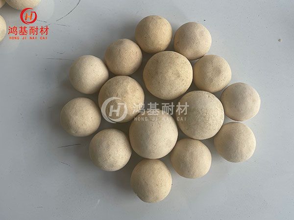 高铝质耐火球